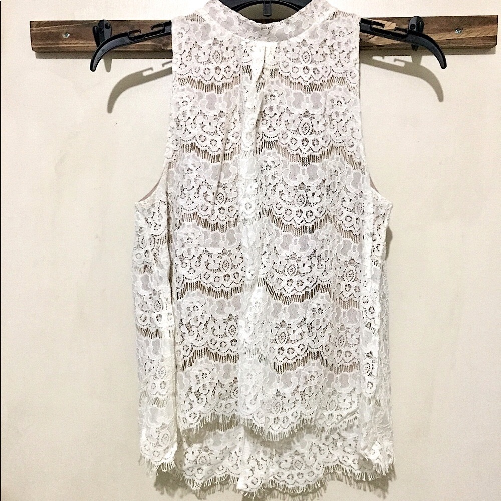 💜NWT Love Fire Cream Lace Sleeveless Top (S)💜 Price Firm